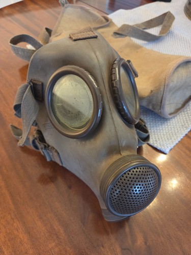 Maschera antigas italiana